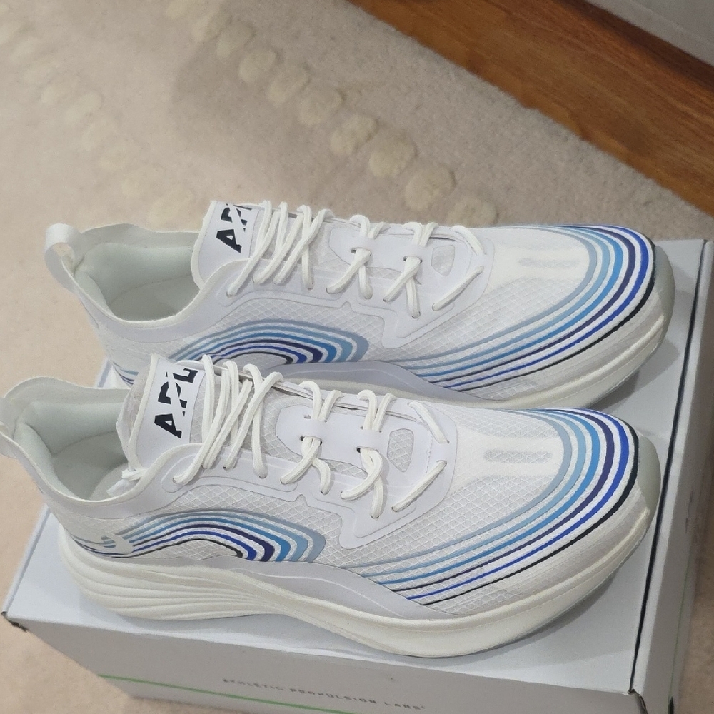 APL Mens Streamline White Sneakers.Mens Size 11. Womens 12.5 - Picture 4 of 9